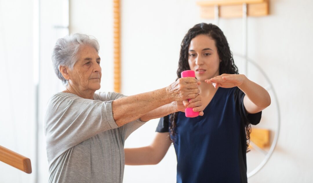 Benefits of Physical Therapy for Seniors After Surgery